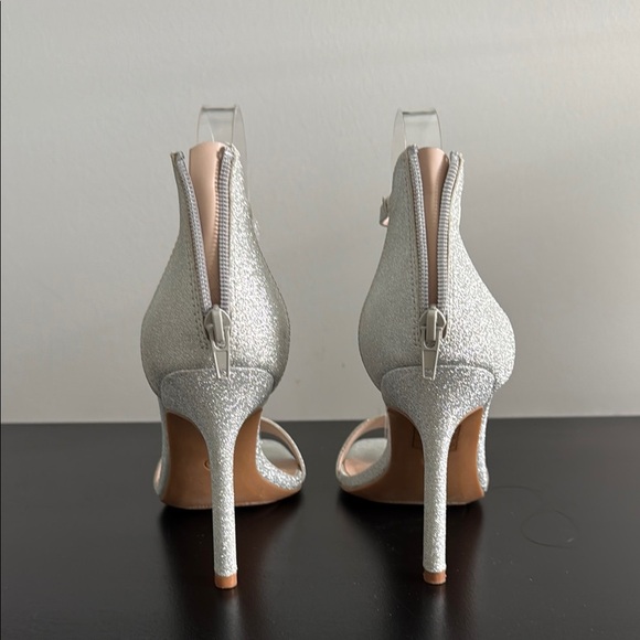 Shimmering Silver Glitter Heels Sz 6.5 - Picture 4 of 8